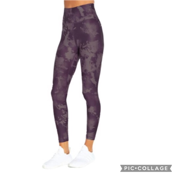 Balance Collection Wild Plum Tie Dye Storm leggings Medium New in packaging - Picture 2 of 6